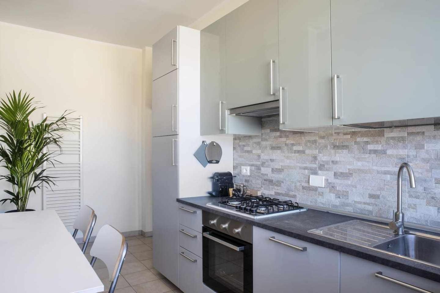 Suite La Montagnola Park 200M Stazione Centrale Bologna Eksteriør bilde