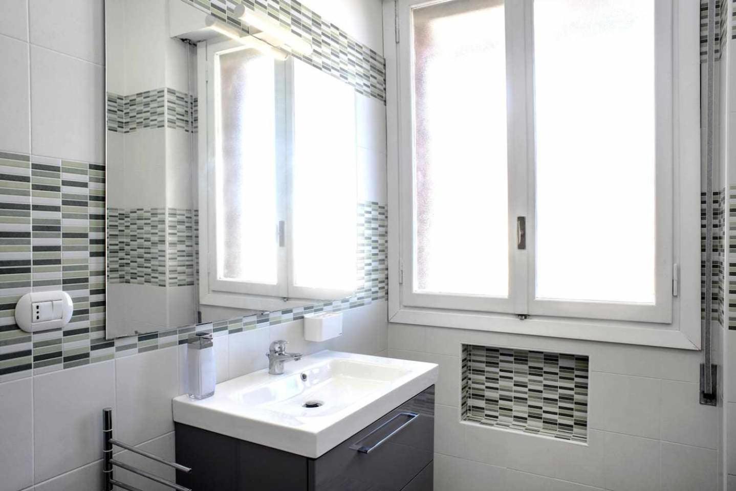 Suite La Montagnola Park 200M Stazione Centrale Bologna Eksteriør bilde